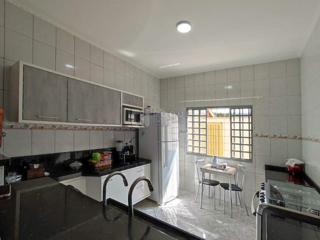 Casa Residencial à venda no bairro Jardim Caieira: COZINHA