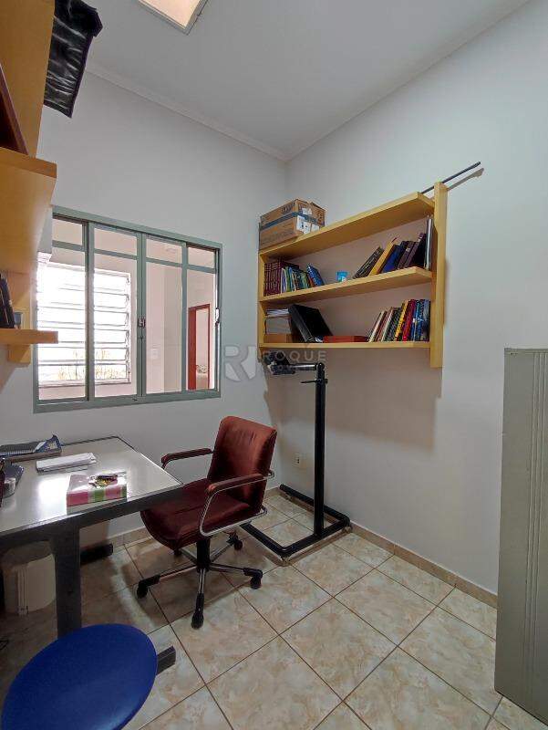 Casa Residencial à venda no bairro Jardim Caieira: ESCRITÓRIO