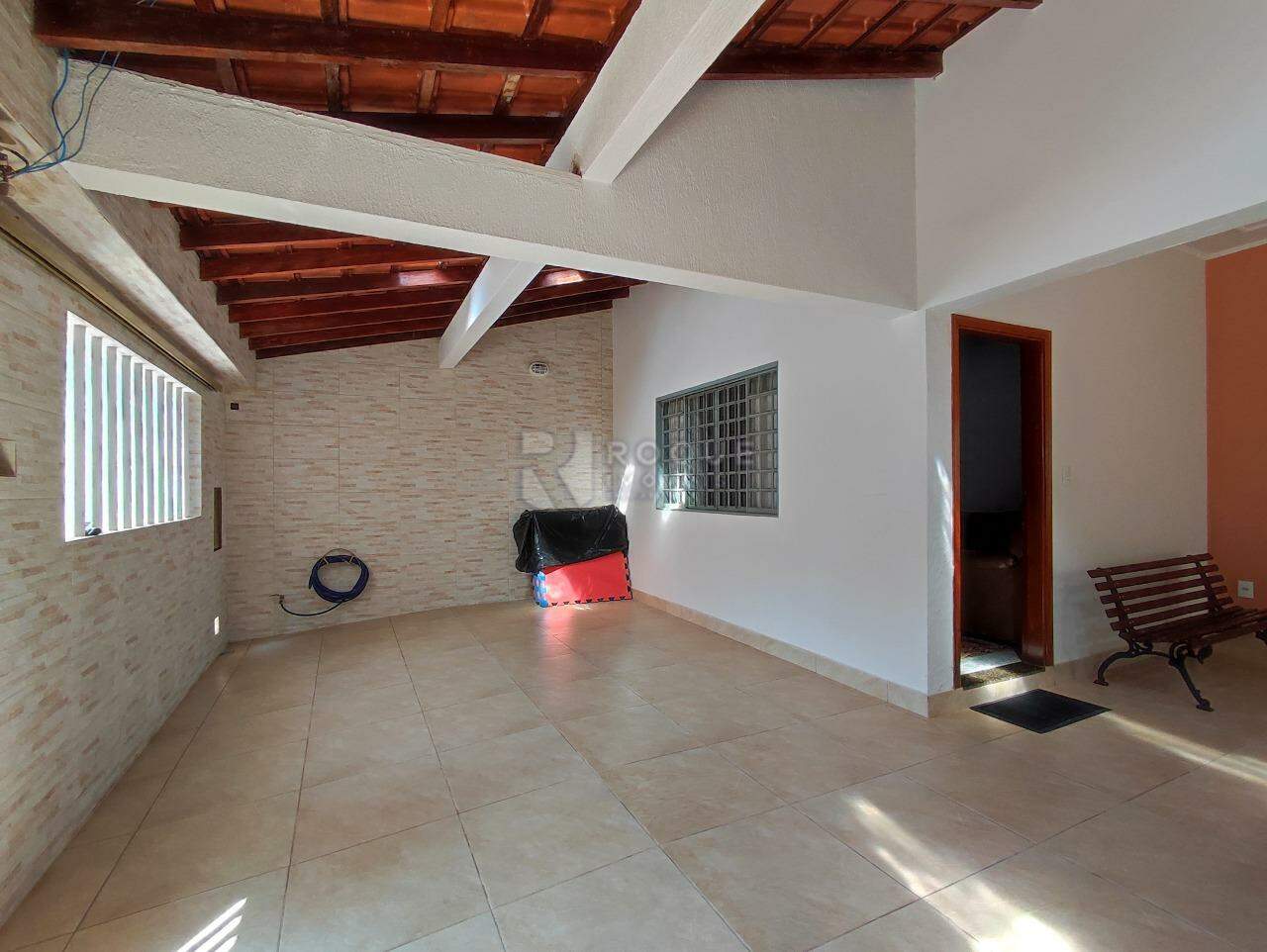 Casa Residencial à venda no bairro Jardim Caieira: GARAGEM