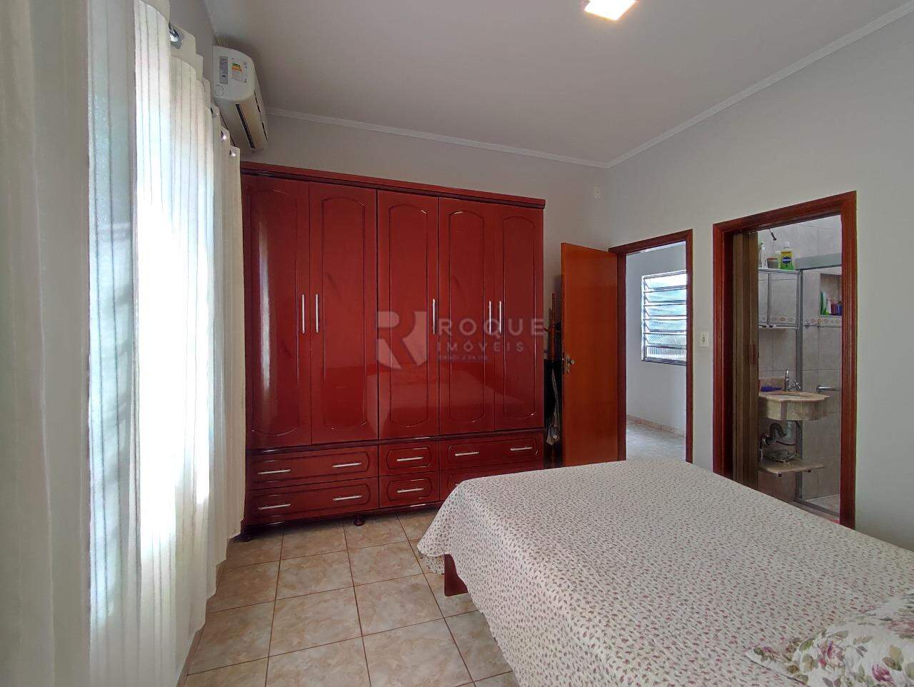 Casa Residencial à venda no bairro Jardim Caieira: SUÍTE