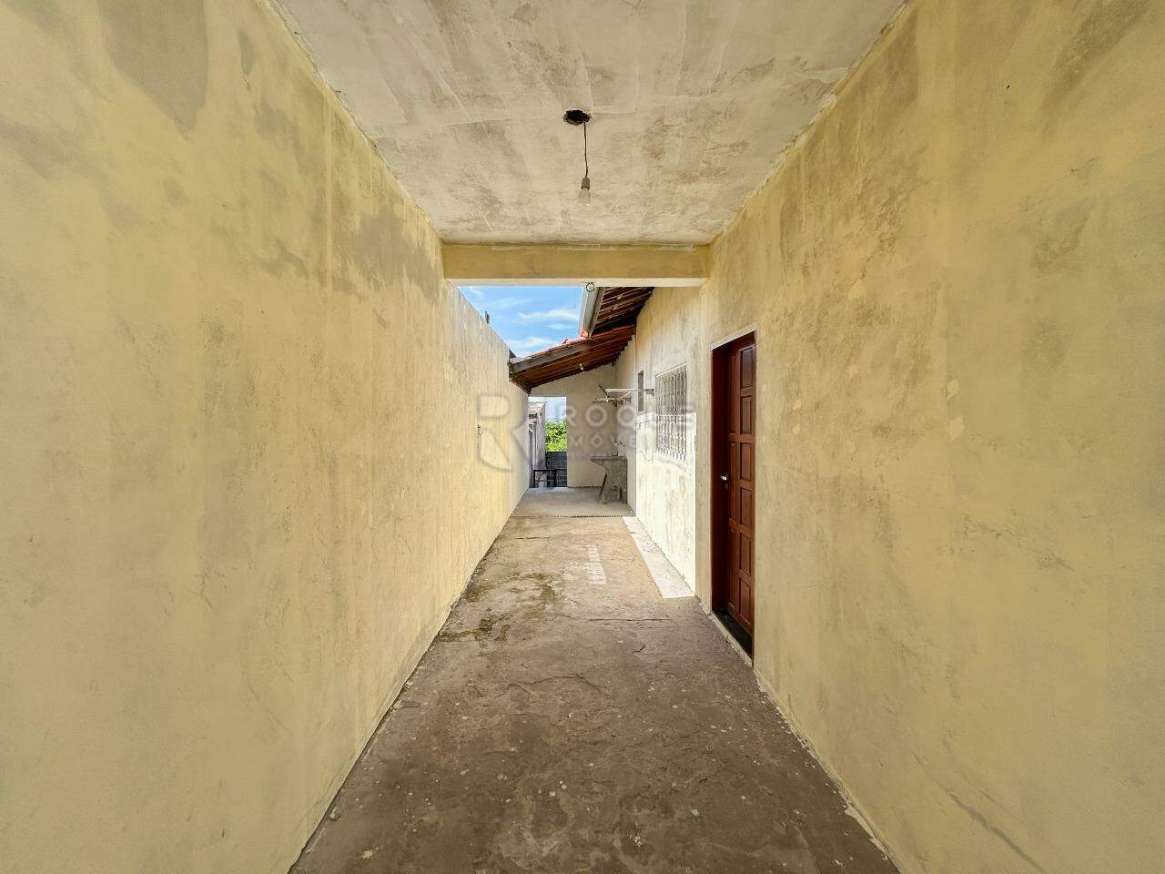 Casa Residencial para aluguel no bairro Jardim Nova Suiça: Garagem