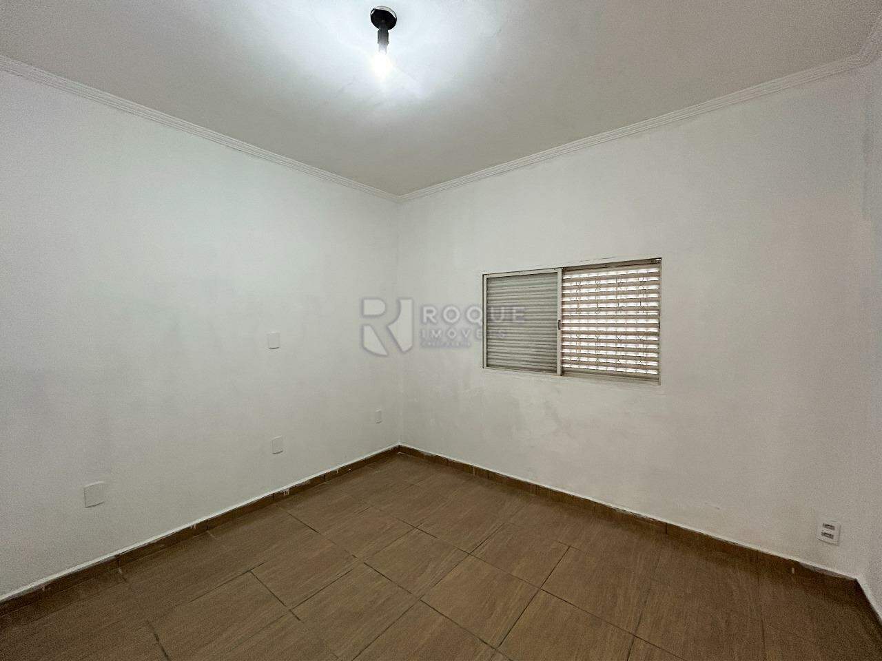 Casa Residencial para aluguel no bairro Jardim Nova Suiça: Dormitório 