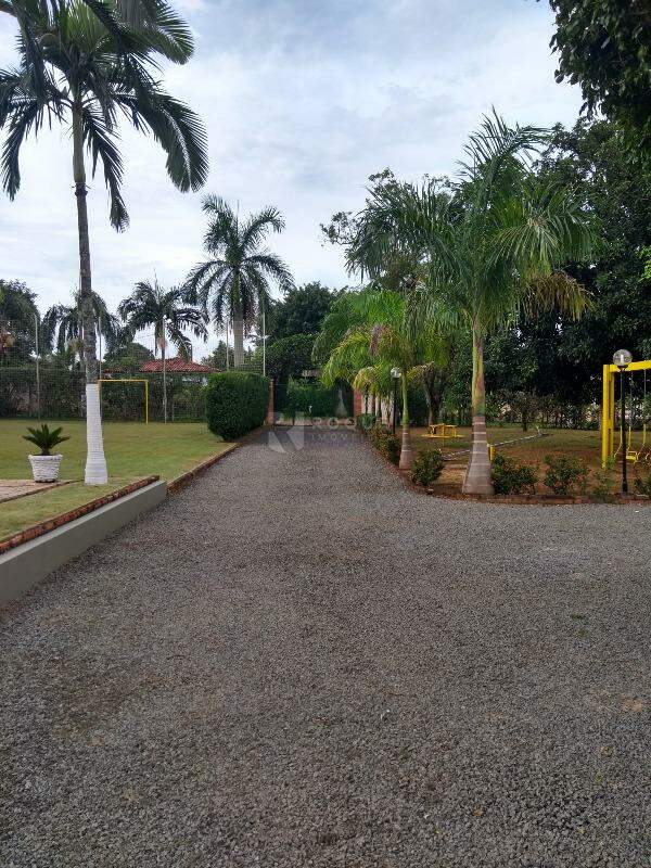 Chácara à venda no bairro Pires de Cima: 