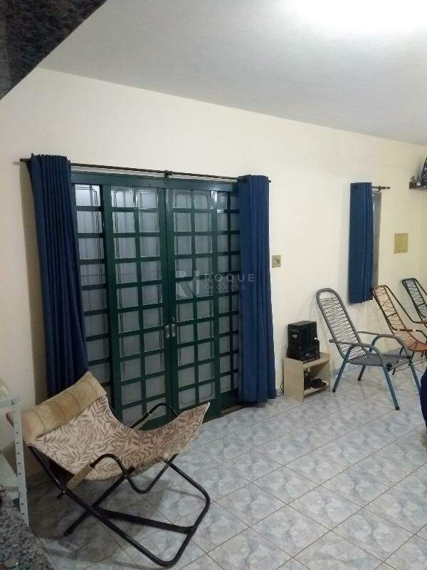 Chácara à venda no bairro Pires de Cima: 