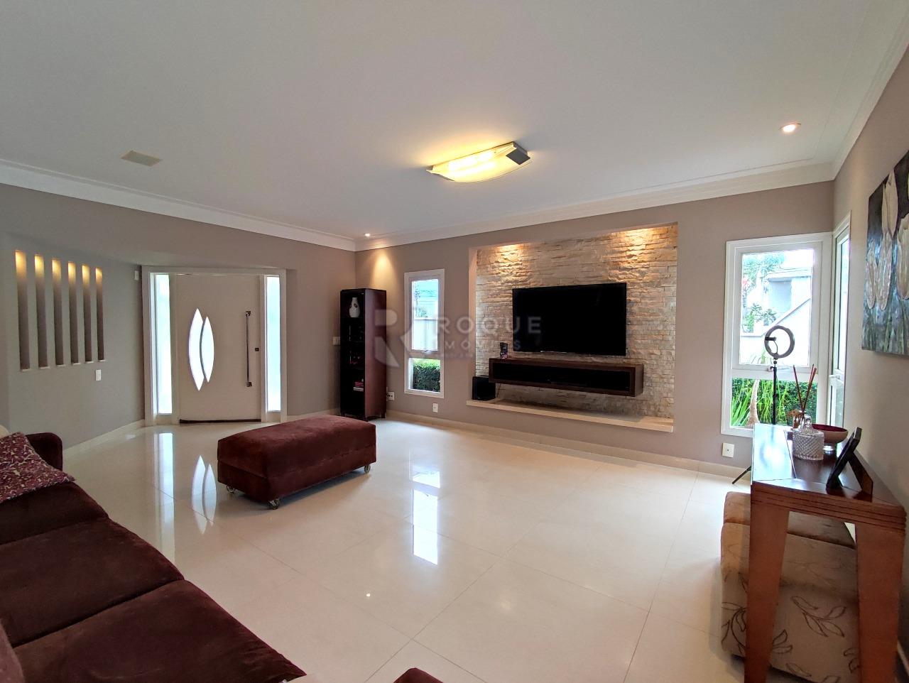 Casa em condomínio à venda no bairro Jardim Colinas de São João: SALA DE TV