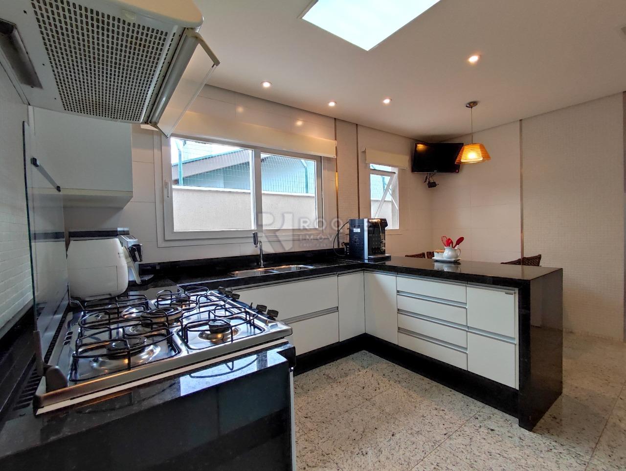 Casa em condomínio à venda no bairro Jardim Colinas de São João: COZINHA