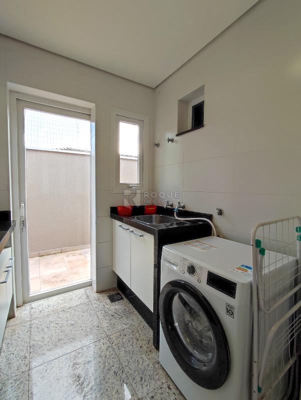 Casa em condomínio à venda no bairro Jardim Colinas de São João: LAVANDERIA