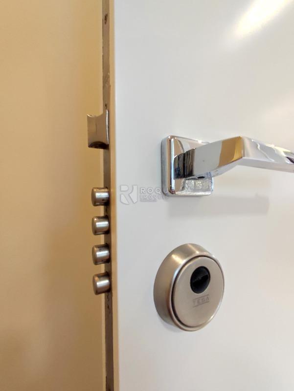 Casa em condomínio à venda no bairro Jardim Colinas de São João: SEGURANÇA