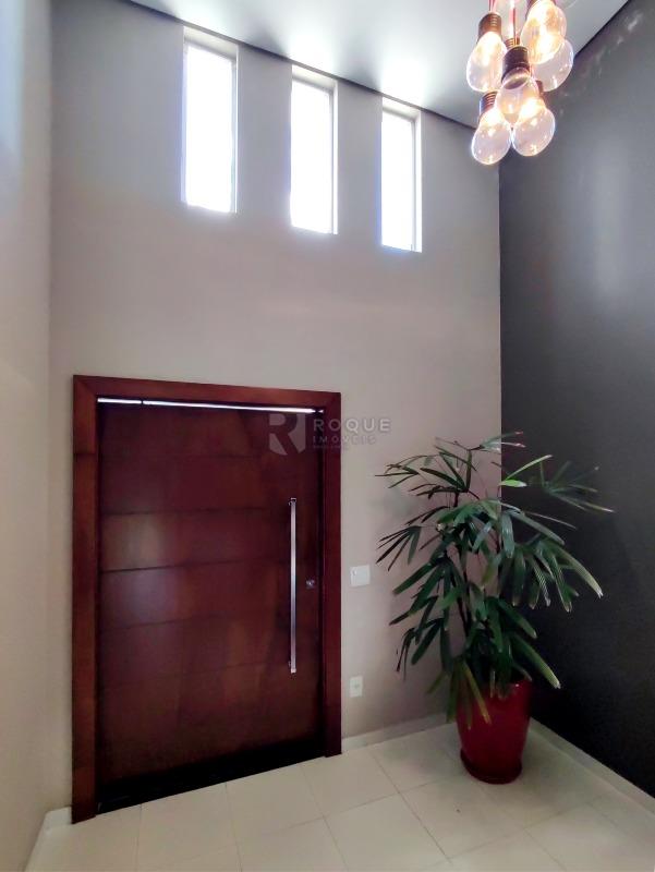 Casa em condomínio à venda no bairro Villa San Marino: HALL DE ENTRADA