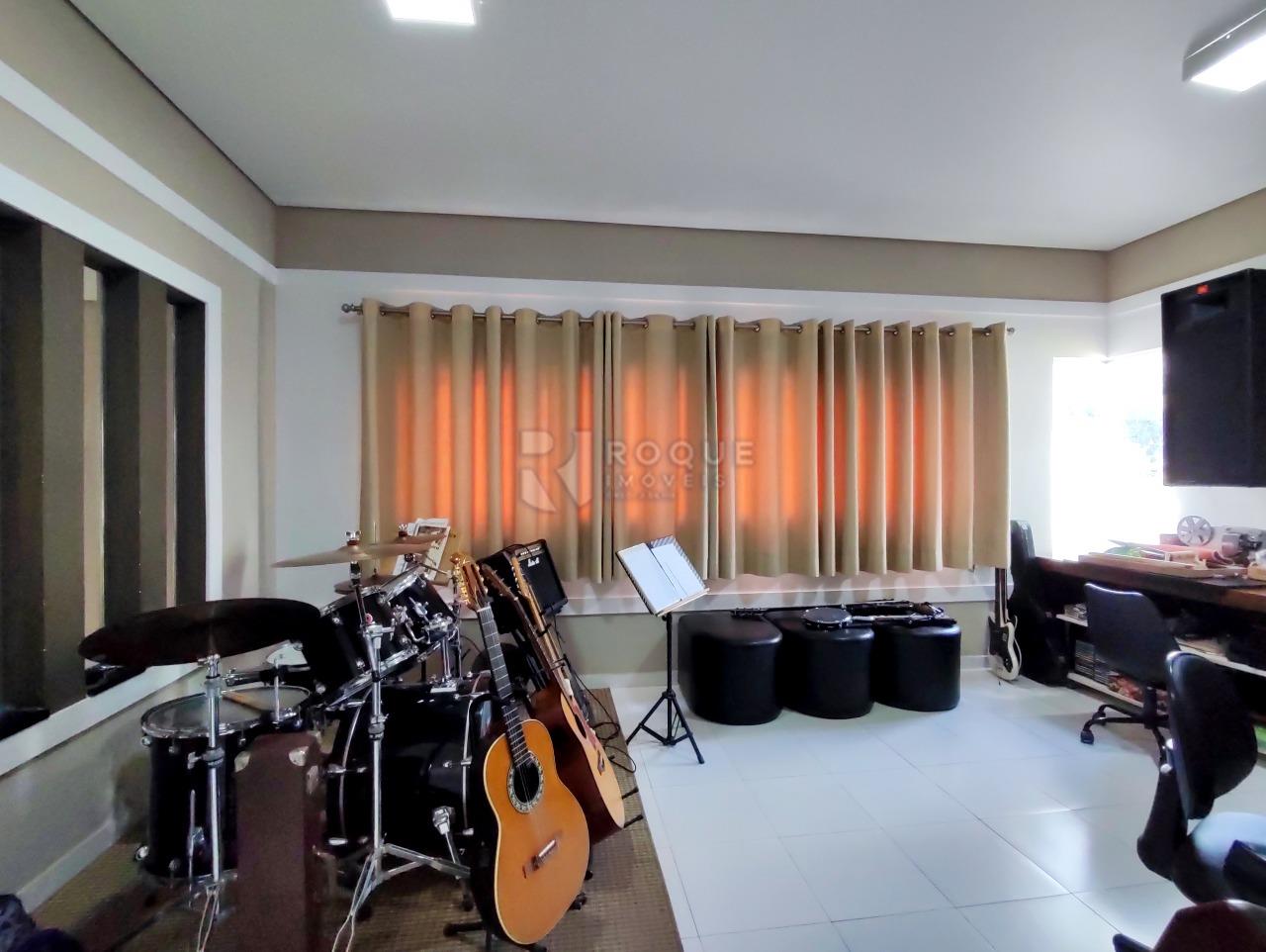 Casa em condomínio à venda no bairro Villa San Marino: ESTÚDIO