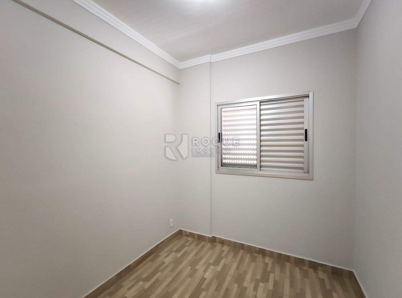 Apartamento para aluguel no bairro Chácaras Antonieta: Dormitório 1