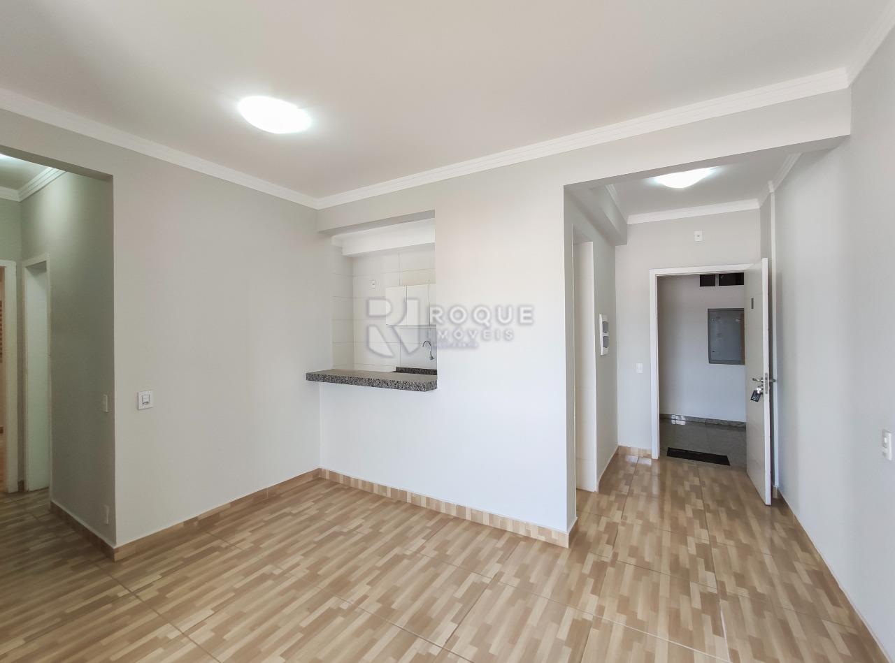 Apartamento para aluguel no bairro Chácaras Antonieta: Sala 