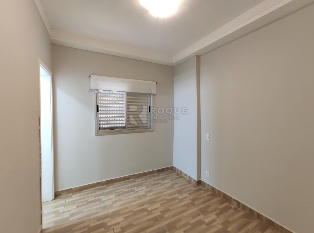 Apartamento para aluguel no bairro Chácaras Antonieta: Dormitório 3 suíte 