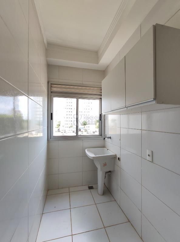 Apartamento para aluguel no bairro Chácaras Antonieta: Área de serviço 