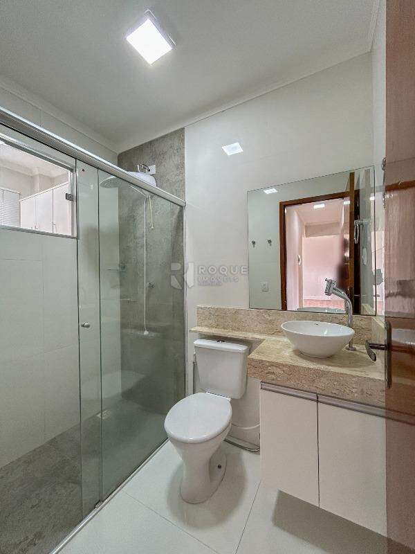 Apartamento para aluguel no bairro Chácaras Antonieta: WC social 