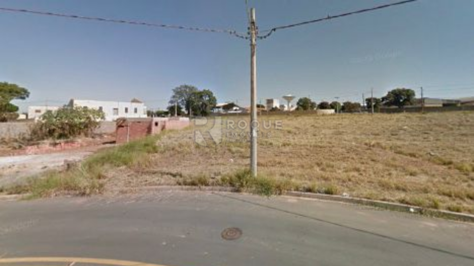 Terreno à venda no bairro Parque Residencial Aeroporto: 