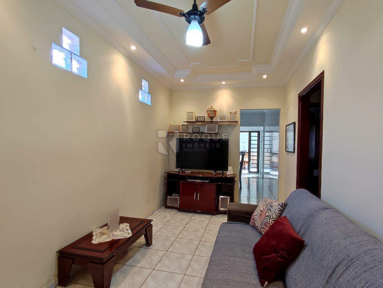 Casa Residencial à venda no bairro Jardim Ipanema: SALA