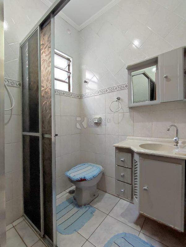 Casa Residencial à venda no bairro Jardim Ipanema: BANHEIRO SOCIAL