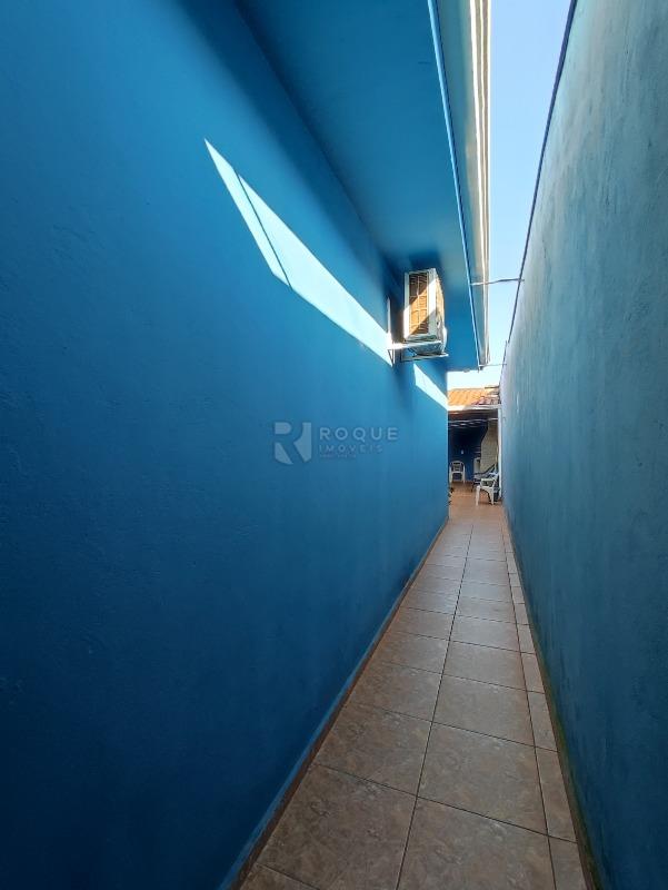 Casa Residencial à venda no bairro Jardim das Palmeiras: LATERAL EXTERNA