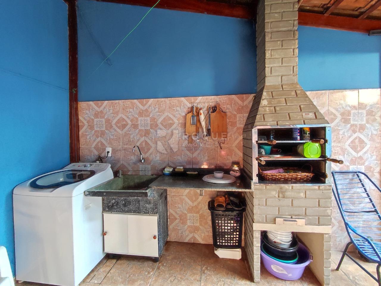 Casa Residencial à venda no bairro Jardim das Palmeiras: LAVANDERIA / CHURRASQUEIRA