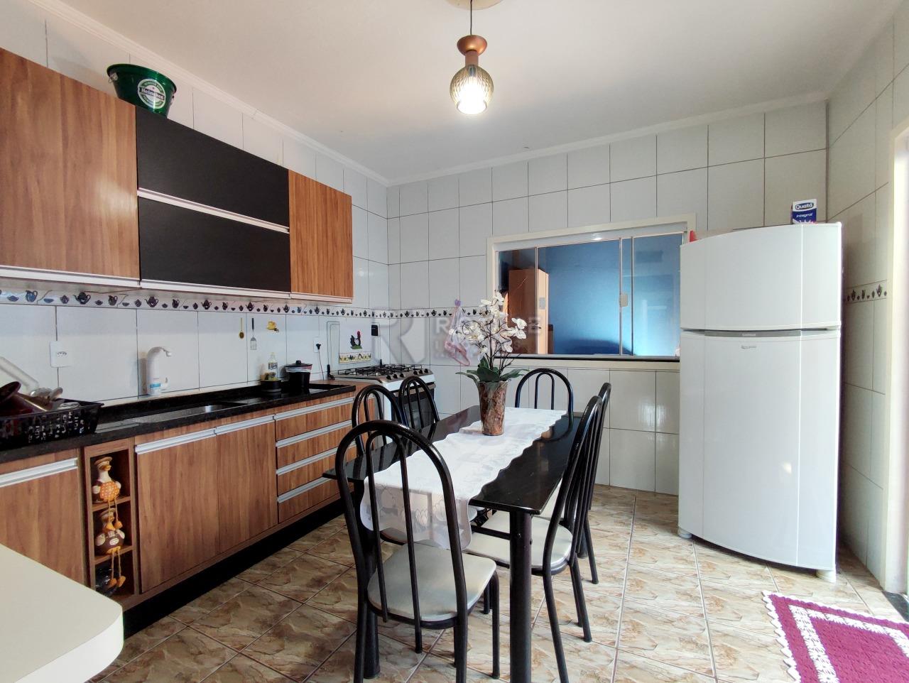 Casa Residencial à venda no bairro Jardim das Palmeiras: COZINHA