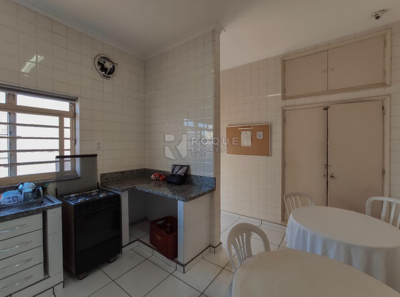 Salas/Conjuntos para aluguel no bairro Boa Vista: Copa em comum