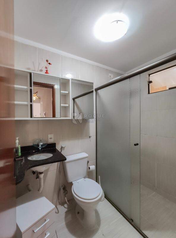 Apartamento para aluguel no bairro Vila Claudia: WC social 