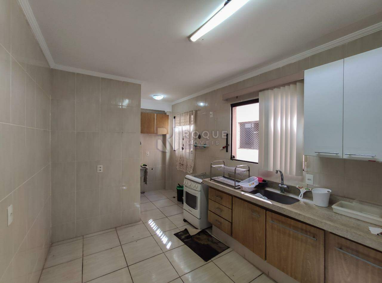 Apartamento para aluguel no bairro Vila Claudia: Cozinha 