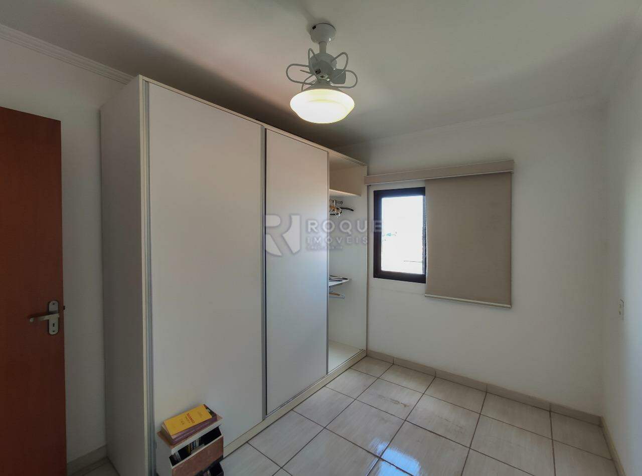 Apartamento para aluguel no bairro Vila Claudia: Dormitório 2