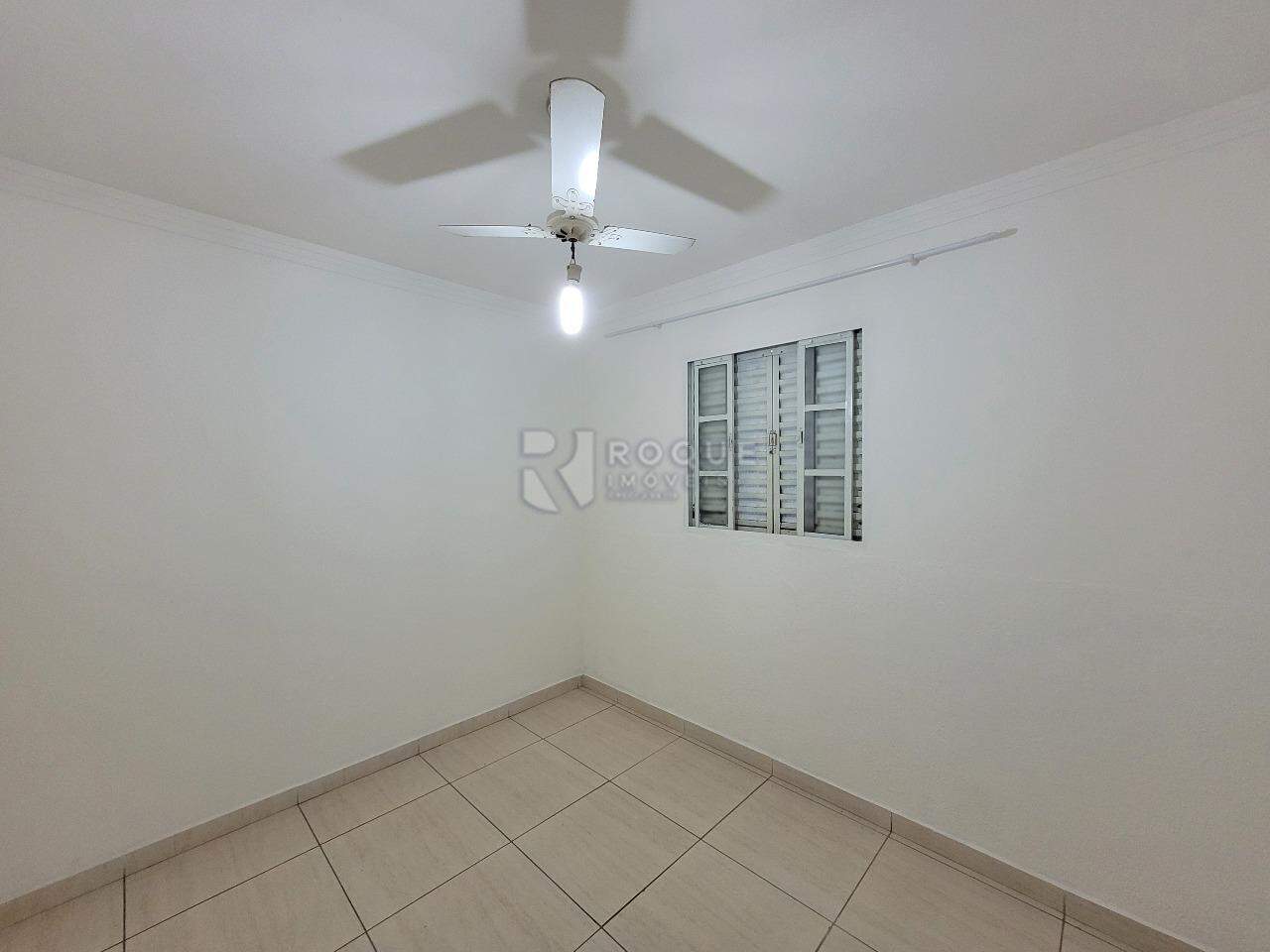 Apartamento para aluguel no bairro Parque Residencial Abílio Pedro: Dormitório 01