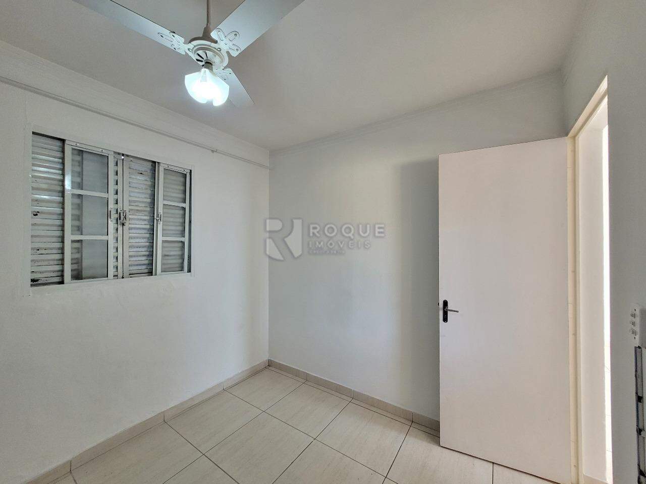 Apartamento para aluguel no bairro Parque Residencial Abílio Pedro: Dormitório 02