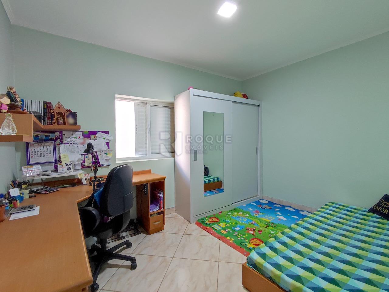 Casa Residencial à venda no bairro Jardim São Pedro: SUÍTE 1