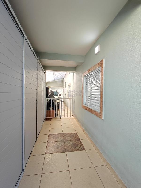Casa Residencial à venda no bairro Jardim São Pedro: CORREDOR LATERAL