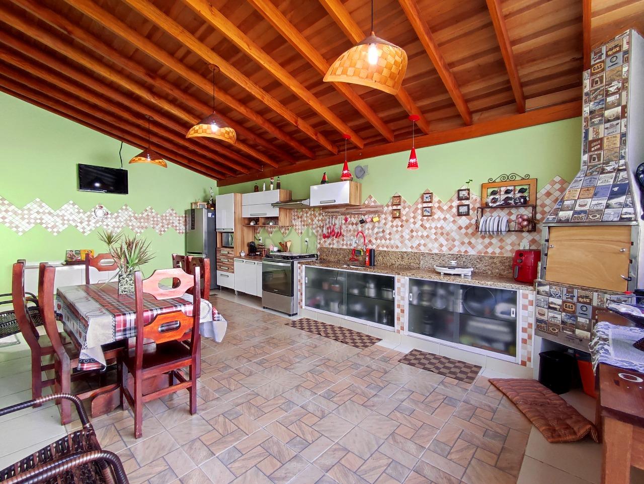 Casa Residencial à venda no bairro Jardim São Pedro: COZINHA