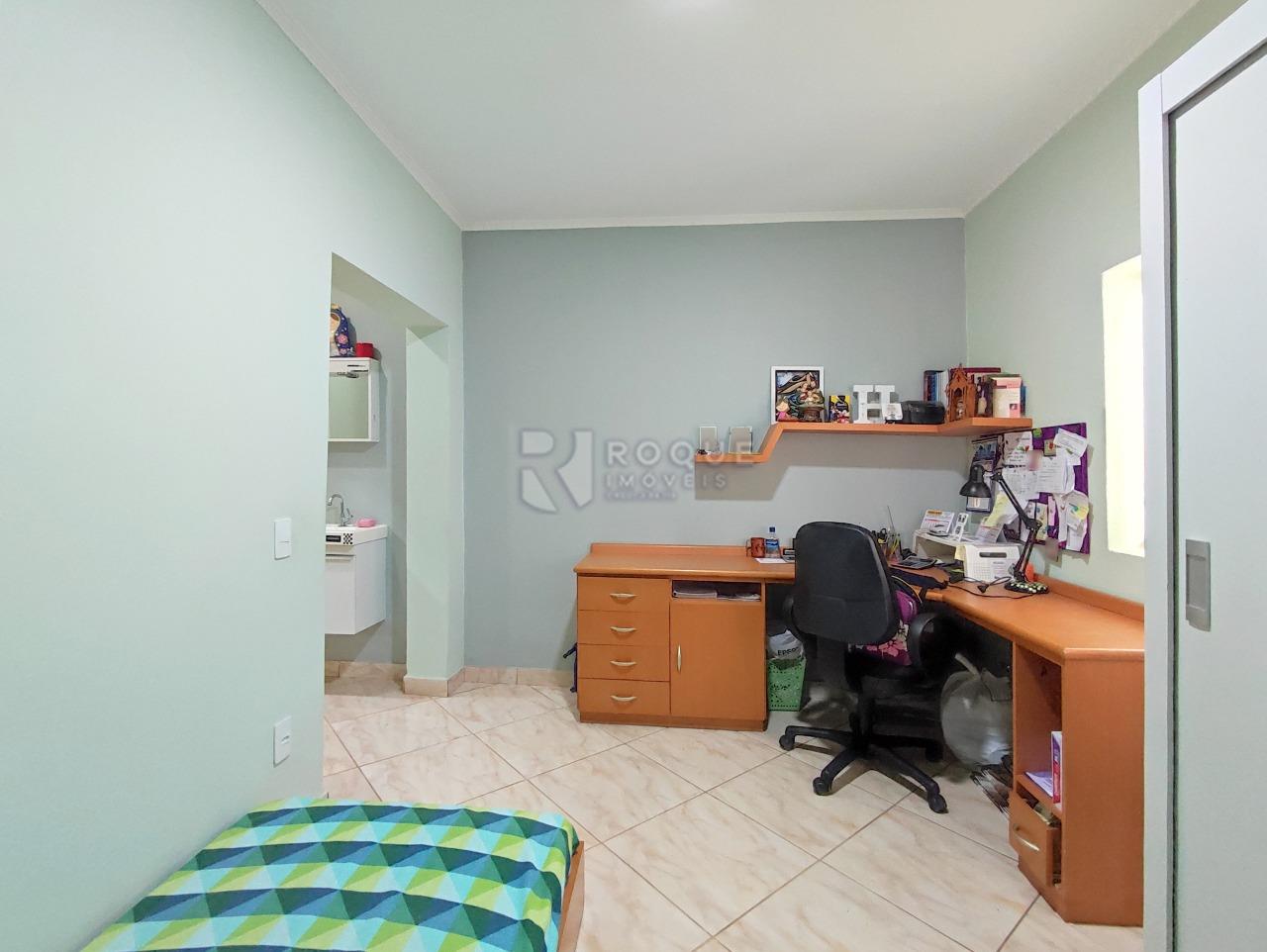 Casa Residencial à venda no bairro Jardim São Pedro: SUÍTE 1