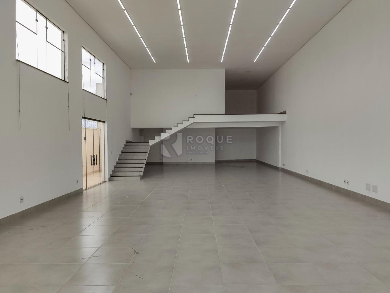 Barracão/Galpão à venda no bairro Residencial Colinas do Engenho I: Salão 