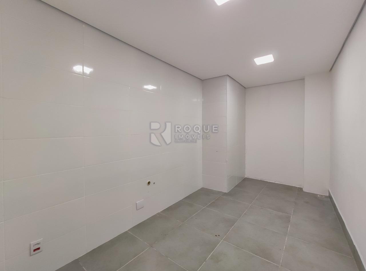 Barracão/Galpão à venda no bairro Residencial Colinas do Engenho I: Sala 