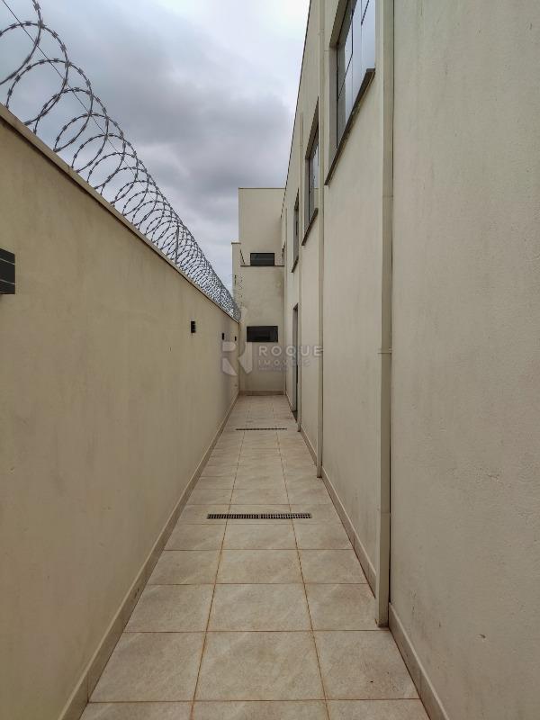 Barracão/Galpão à venda no bairro Residencial Colinas do Engenho I: Corredor 