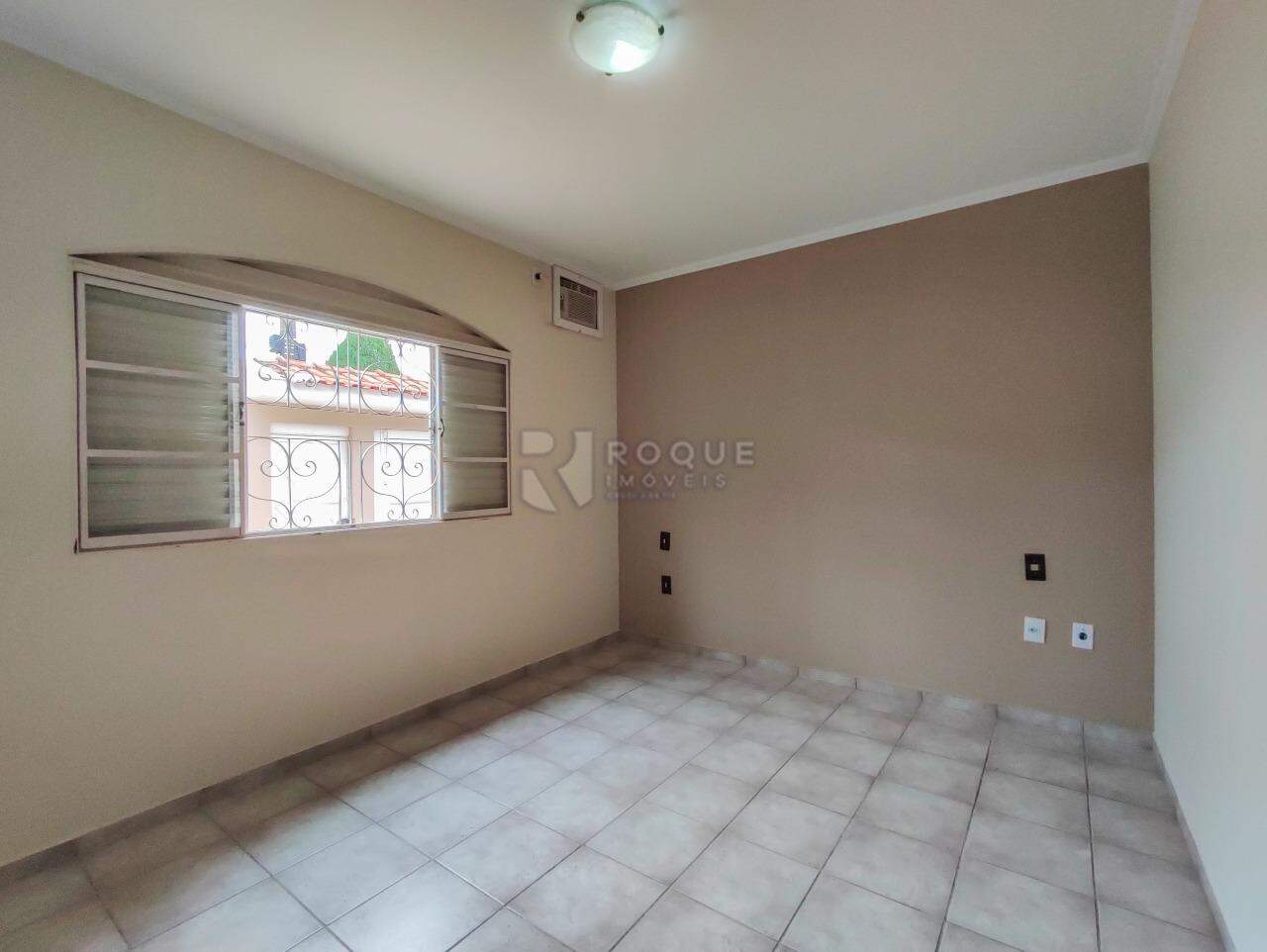 Casa Residencial à venda no bairro Vila Claudia: SUÍTE 1