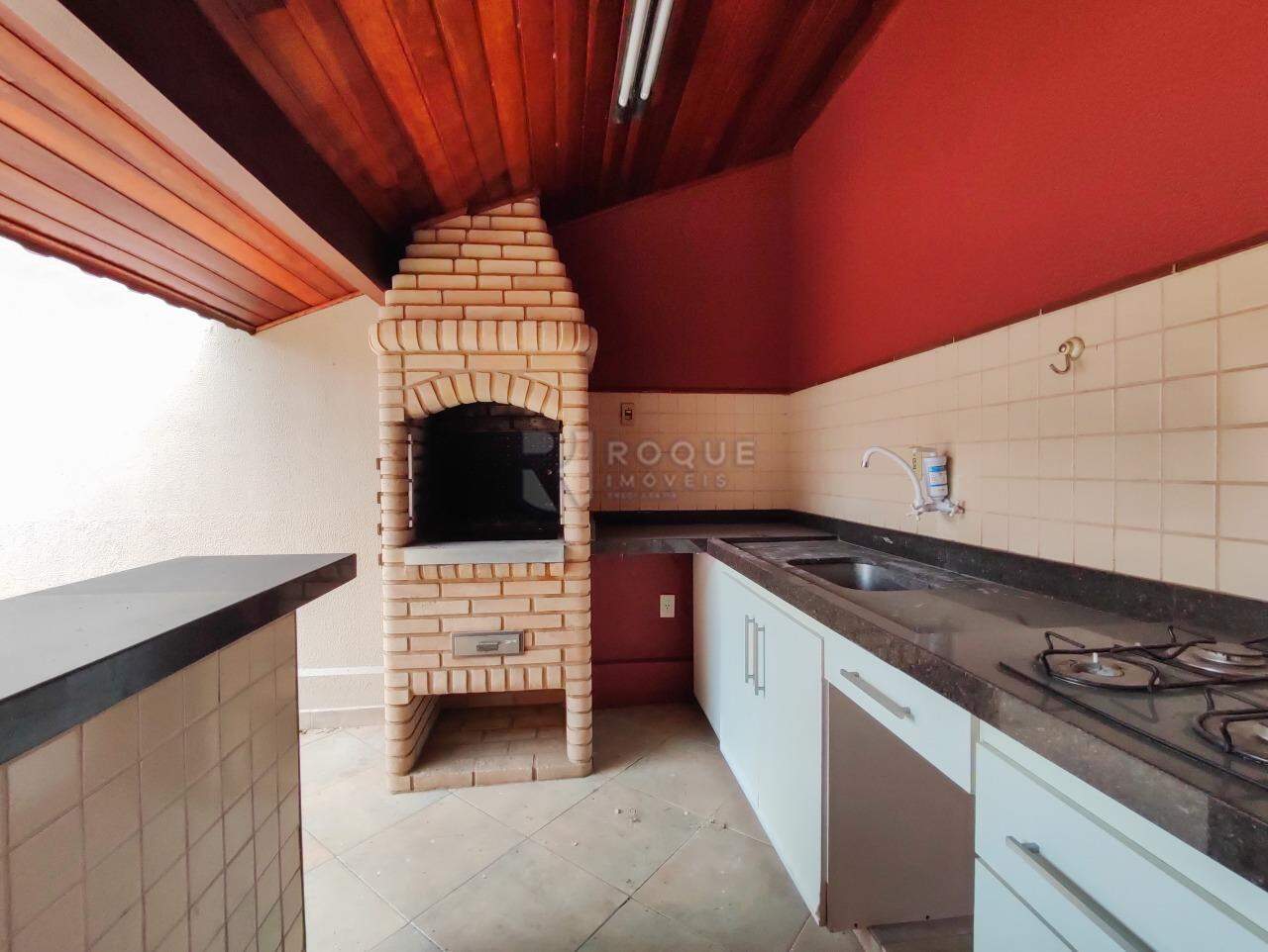 Casa Residencial à venda no bairro Vila Claudia: CHURRASQUEIRA