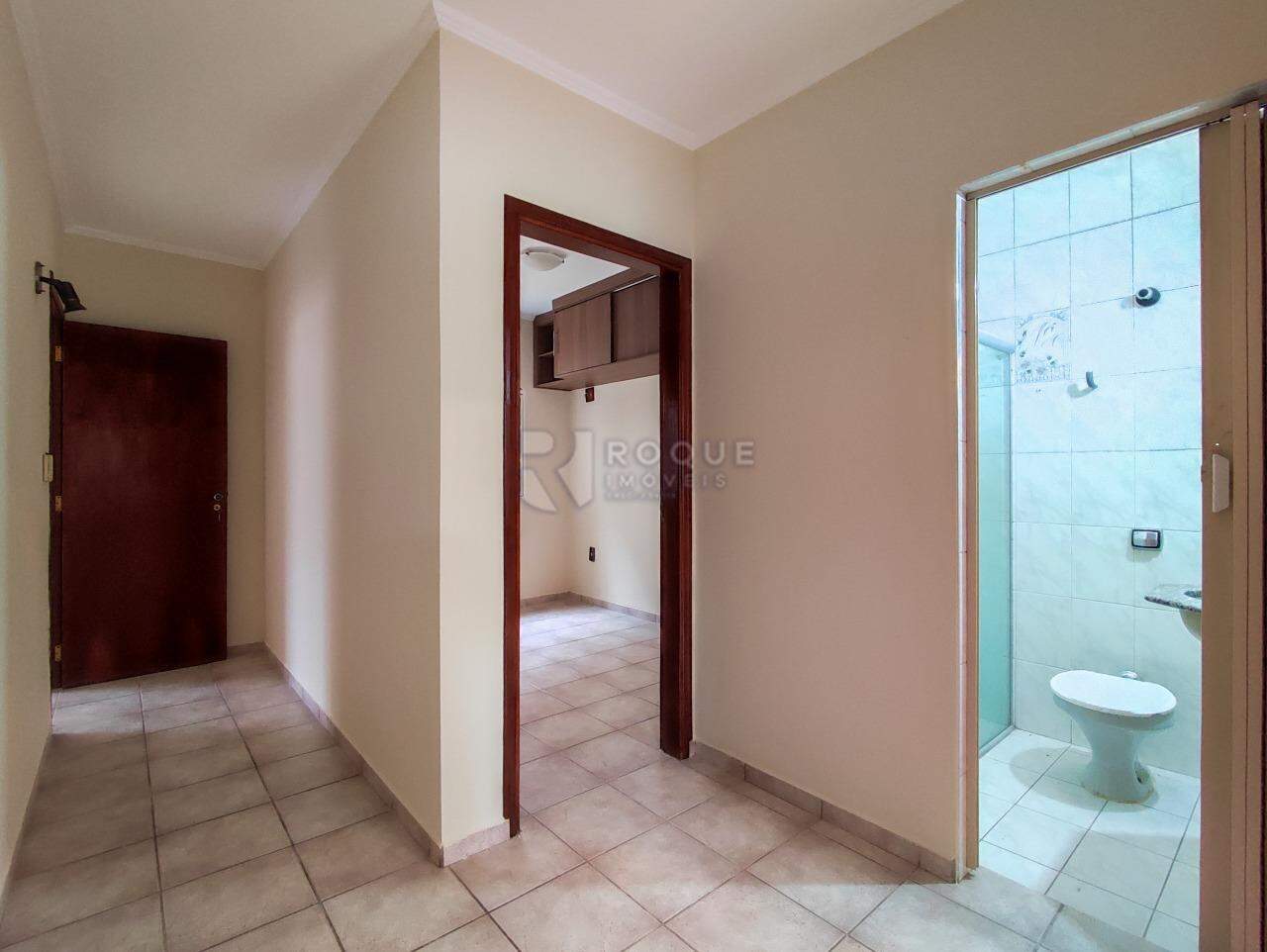 Casa Residencial à venda no bairro Vila Claudia: CORREDOR INTERNO