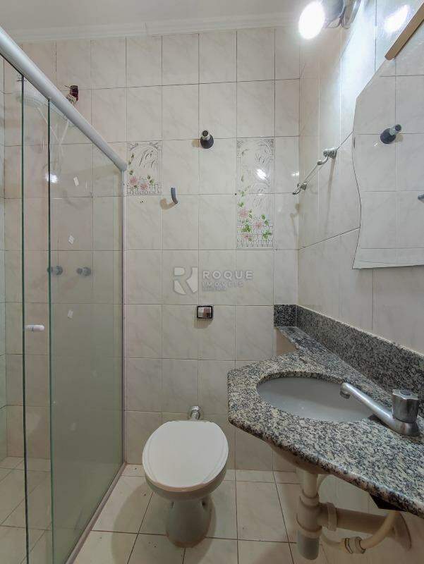 Casa Residencial à venda no bairro Vila Claudia: BANHEIRO SOCIAL