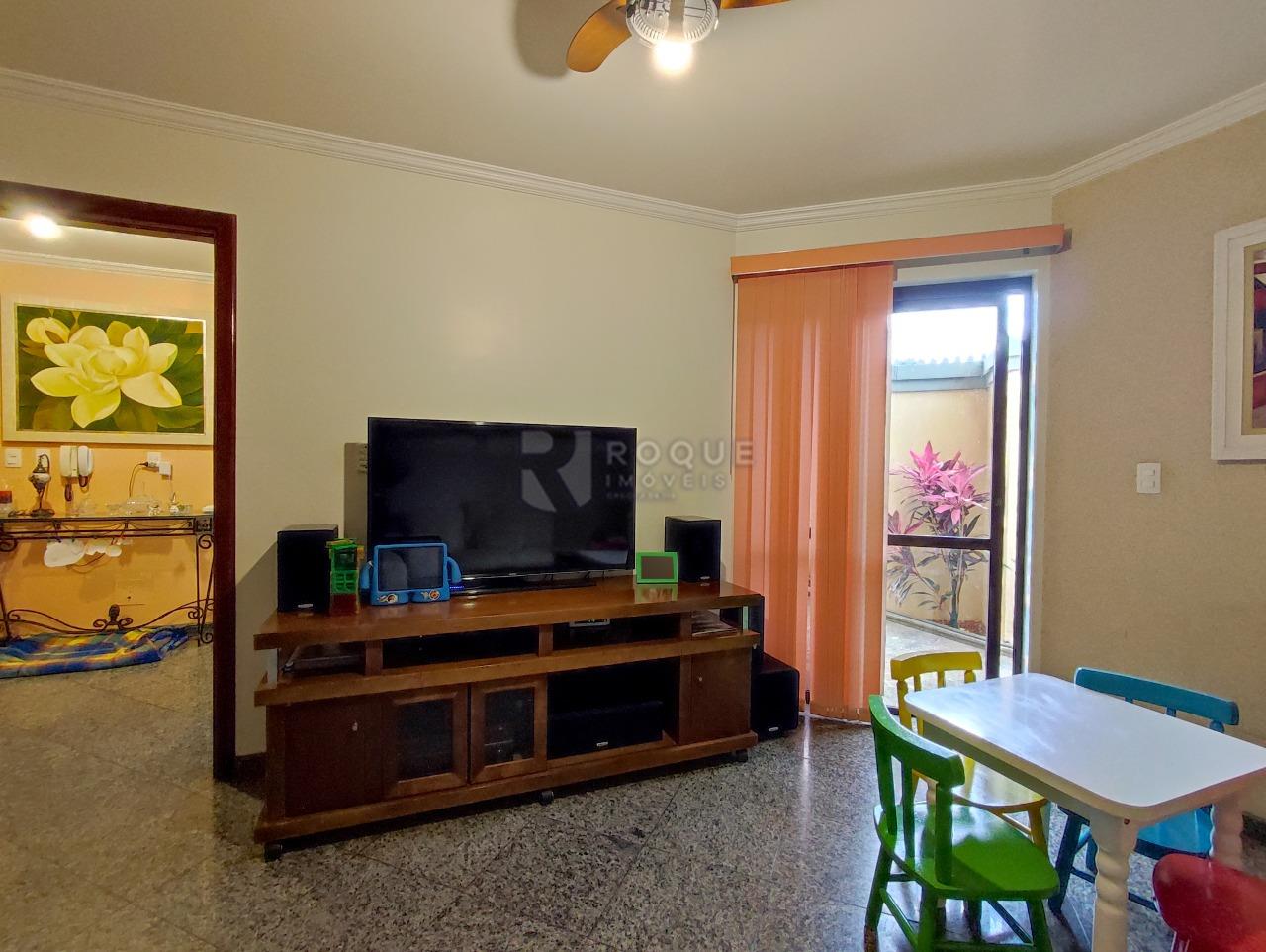 Casa Residencial à venda no bairro Vila Cristovam: SALA DE TV