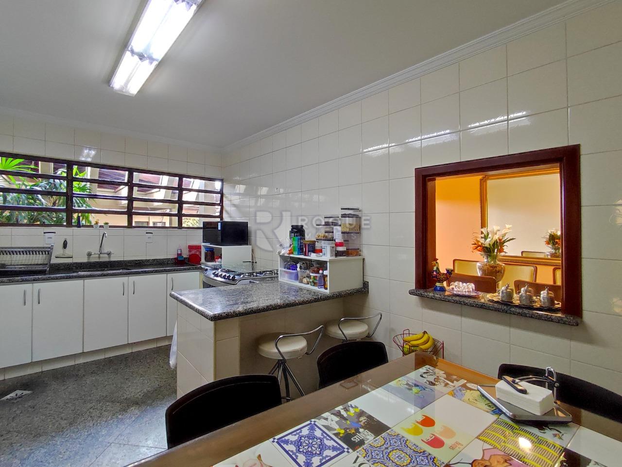 Casa Residencial à venda no bairro Vila Cristovam: COZINHA