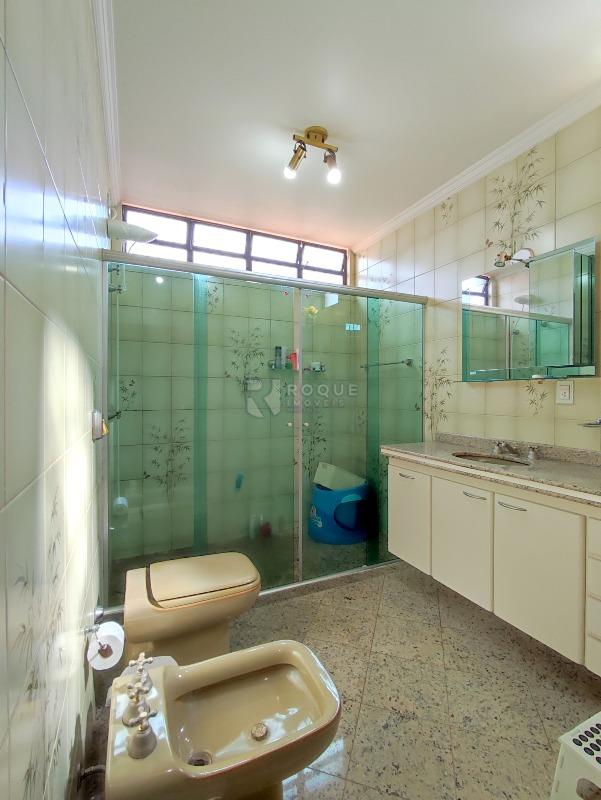 Casa Residencial à venda no bairro Vila Cristovam: BANHEIRO SOCIAL