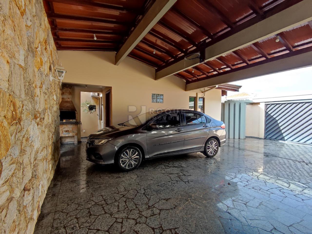 Casa Residencial à venda no bairro Vila Cristovam: GARAGEM