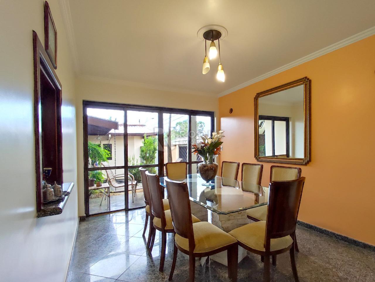 Casa Residencial à venda no bairro Vila Cristovam: SALA DE JANTAR