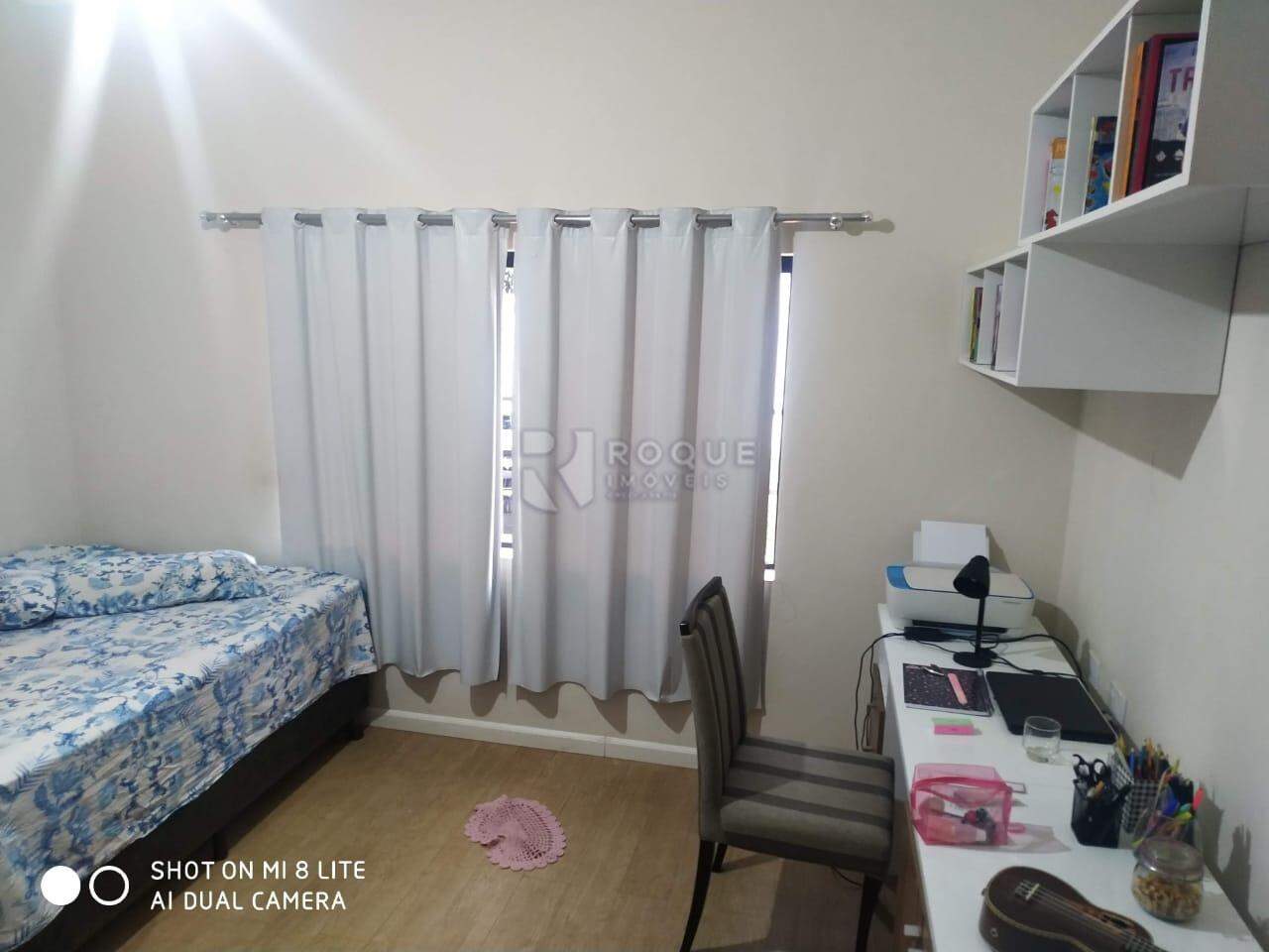 Casa Comercial para aluguel no bairro Vila Anita: Dormitório 3