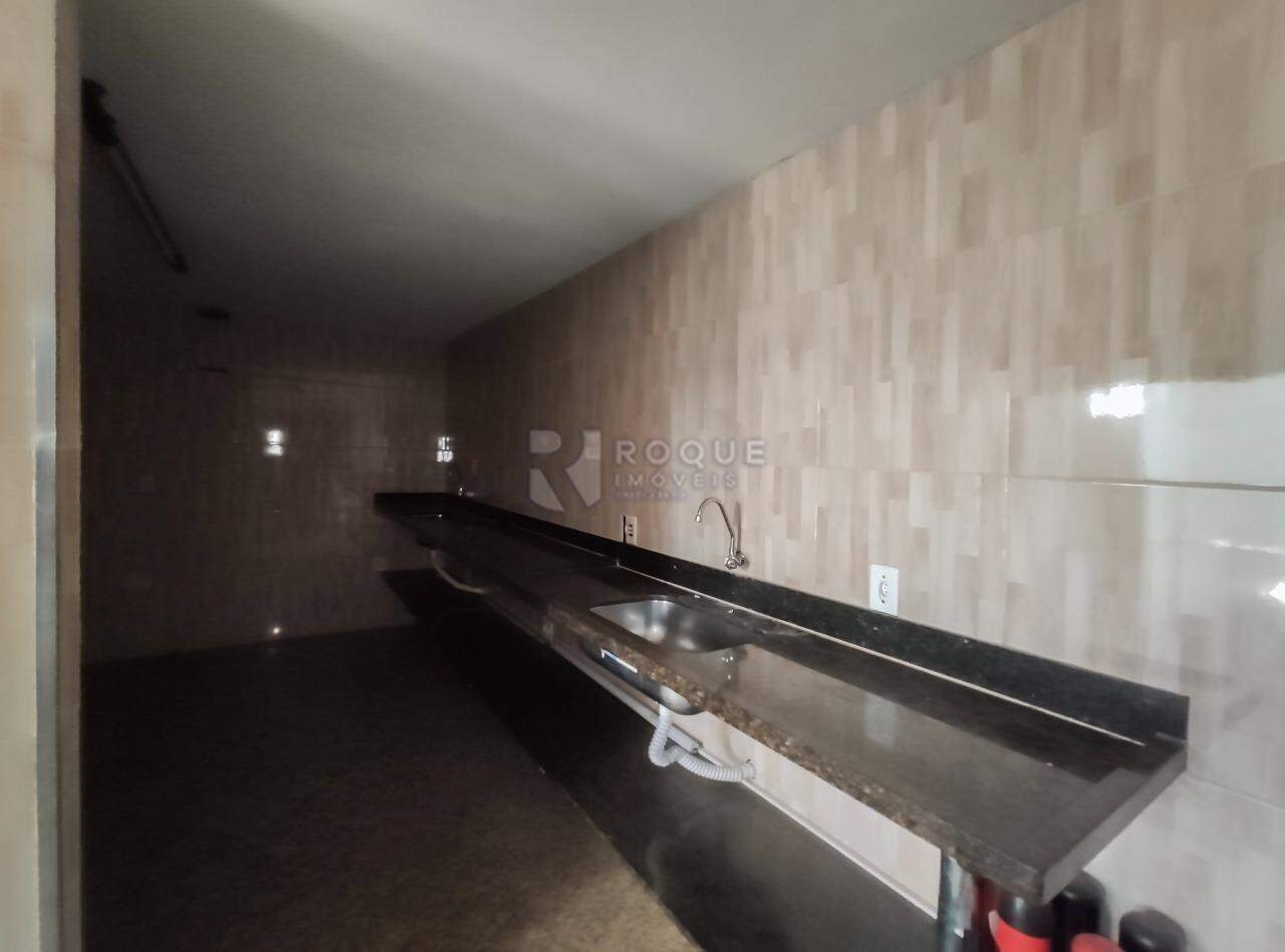 Salão para aluguel no bairro Conjunto Habitacional Victor D’Andrea: Copa
