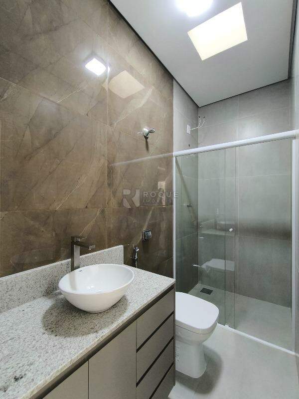 Casa Residencial à venda no bairro Centro: WC SUÍTE 1